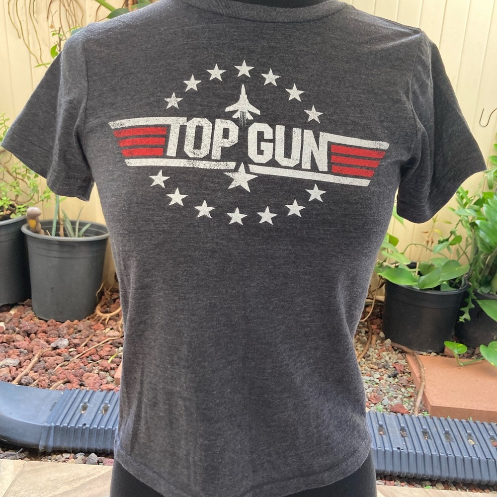 Top Gun $10 Women's Gray T-Shirt size S